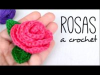 ROSAS con HOJAS a Crochet | How to crochet a ROSE (with leaves)